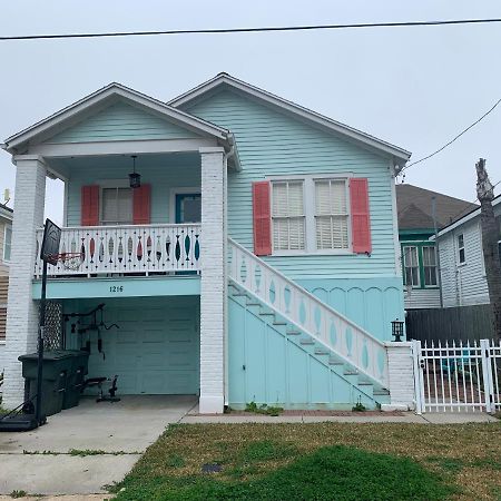 Villa Kenzie'S Klubhouse à Galveston Extérieur photo